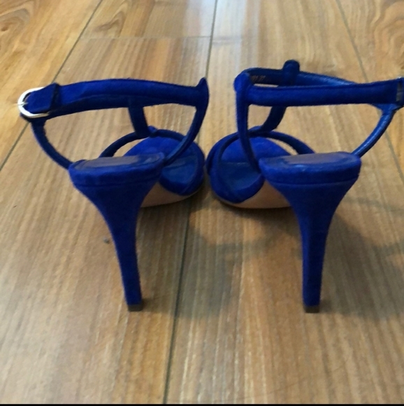 REPOSH! Hugo Boss Cobalt Blue Suede Sandal - Picture 3 of 4